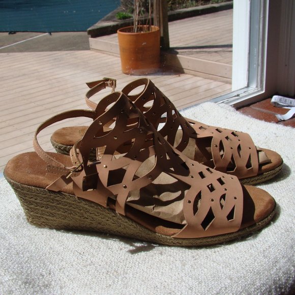 Franco Sarto Vegan leather tan wedge sandals, size 11 - Picture 1 of 6
